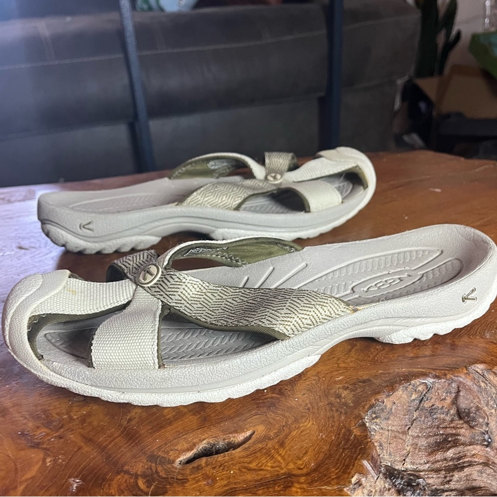 KEEN Women’s Bali Slide Sandal Size 10 - Picture 4 of 11